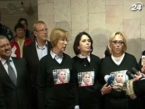 Слюз хоче подати заяву в міліцію на тюремників Тимошенко Слюз хоче подати заяву в міліцію на тюремників Тимошенко