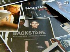 Німецький фотограф відкриває секрети модного життя за лаштунками