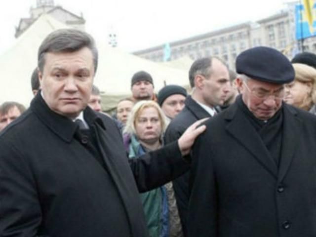 Стець: Янукович сделал из Азарова "козла отпущения"