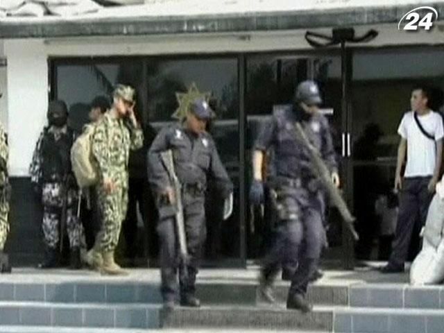 В Мексике арестовали почти 160 полицейских