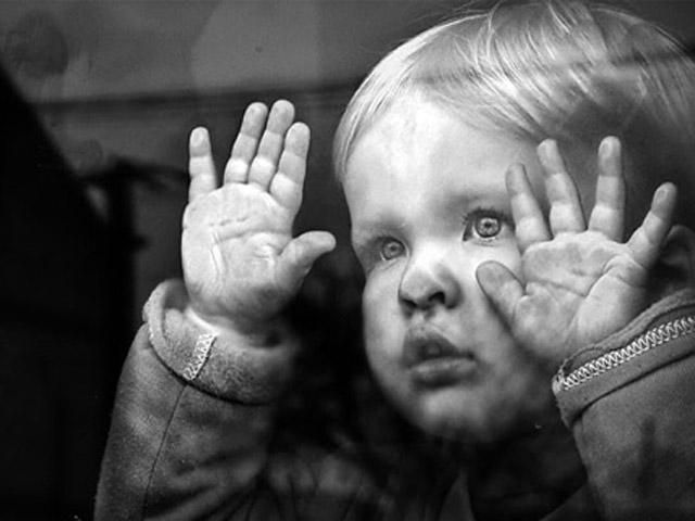 На усыновление в Украине ожидают 26 тысяч детей На усыновление в Украине ожидают 26 тысяч детей