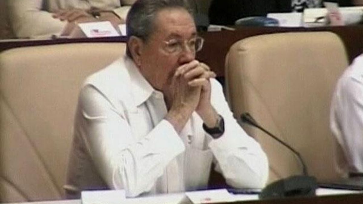 Чилійські військові вимагають судити Рауля Кастро Чилійські військові вимагають судити Рауля Кастро