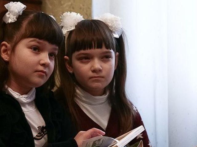 Внучки Лукашенко хотят больше уроков белорусского языка (Видео) Внучки Лукашенко хотят больше уроков белорусского языка (Видео)