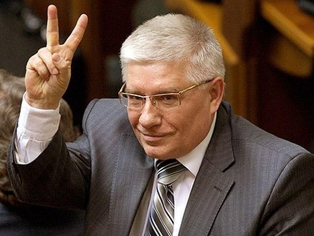 Инициативу оппозиции относительно внеочередной сессии Чечетов назвал пиаром