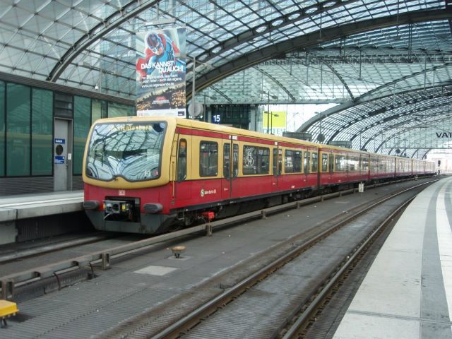 В Австрии столкнулись две электрички: пострадали 5 человек В Австрии столкнулись две электрички: пострадали 5 человек