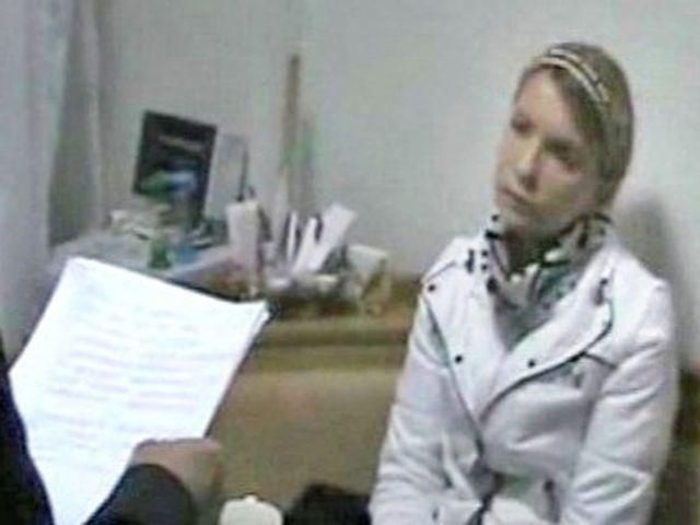 Тимошенко силою тягнуть у щойно облаштовану лікарняну кімнату для побачень, – донька Тимошенко силою тягнуть у щойно облаштовану лікарняну кімнату для побачень, – донька