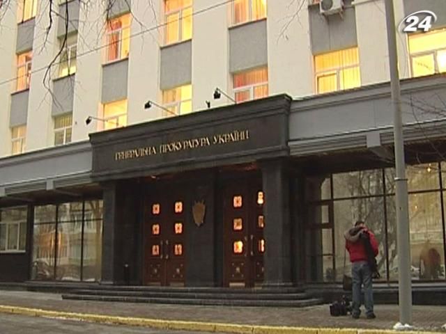 Тимошенко дали 72 години, щоб визначитися із захисниками Тимошенко дали 72 години, щоб визначитися із захисниками