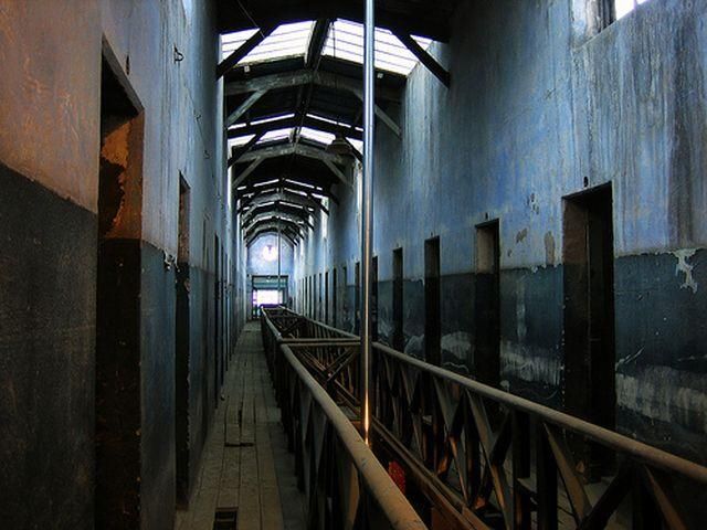 В Аргентине 150 заключенных устроили бунт: есть раненые и заложники В Аргентине 150 заключенных устроили бунт: есть раненые и заложники