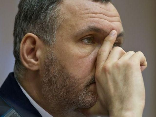 Кузьмін каже, що Тимошенко – не "лідер опозиції", а засуджений злочинець Кузьмін каже, що Тимошенко – не "лідер опозиції", а засуджений злочинець