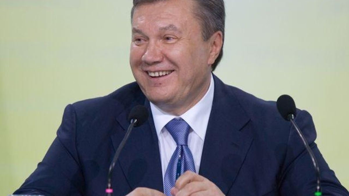 Україна впевнено рухається в сім'ю європейських народів ,- Янукович Україна впевнено рухається в сім'ю європейських народів ,- Янукович