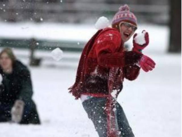 В Бельгии будут штрафовать за игру в снежки В Бельгии будут штрафовать за игру в снежки