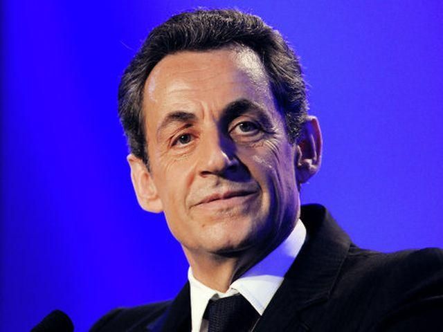 Саркози хочет избежать "налога на богатых" и переехать в Лондон