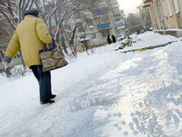 В Києві за минулу добу через ожеледицю постраждала рекордна кількість людей 