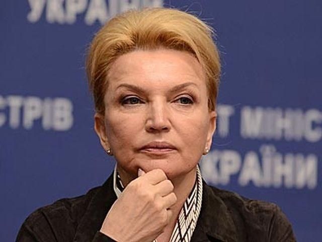 В Украине запретили лекарства сына Богатыревой