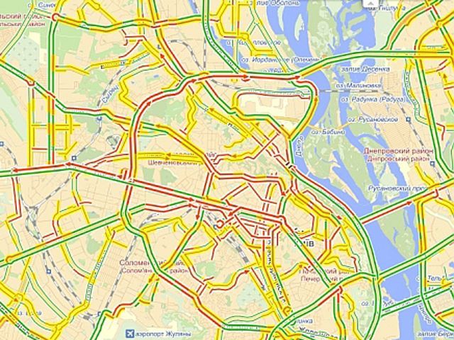 У столиці знову паралізований рух У столиці знову паралізований рух