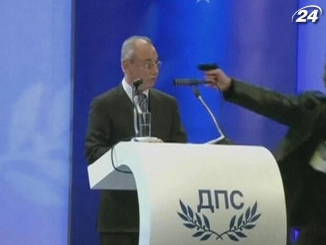 За напад на лідера болгарських турків покарають спецслужби За напад на лідера болгарських турків покарають спецслужби