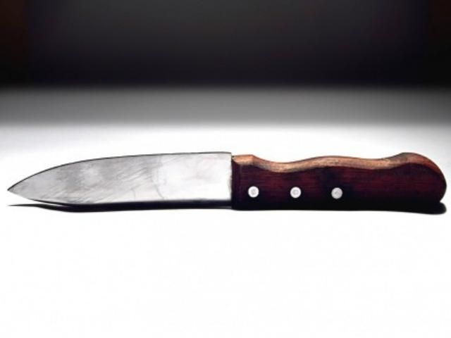 В Индии раздают женщинам ножи для самозащиты В Индии раздают женщинам ножи для самозащиты