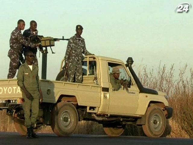 Западные страны призвали своих граждан покинуть ливийский город Бенгази Западные страны призвали своих граждан покинуть ливийский город Бенгази