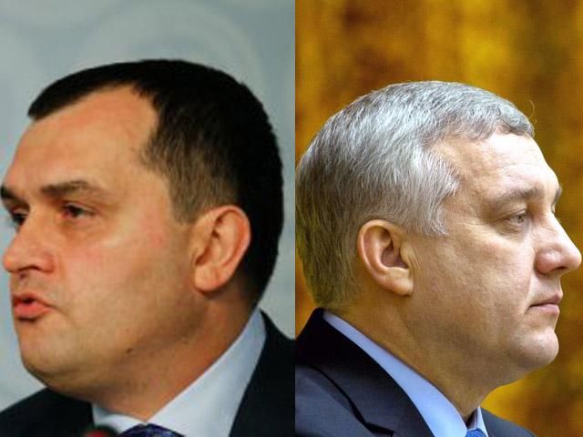 Опозиціонери вимагають відставки голів МВС та СБУ Опозиціонери вимагають відставки голів МВС та СБУ