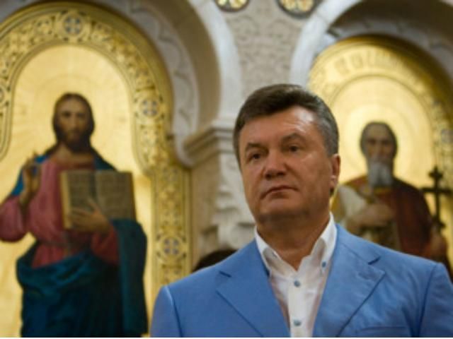 Янукович хоче, щоб хрещення Русі відзначили у кожному селі і районі Янукович хоче, щоб хрещення Русі відзначили у кожному селі і районі