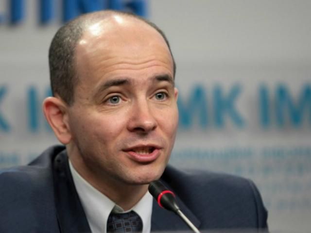 Эксперт: Деньги из Госбанка развития будут разворовывать Эксперт: Деньги из Госбанка развития будут разворовывать