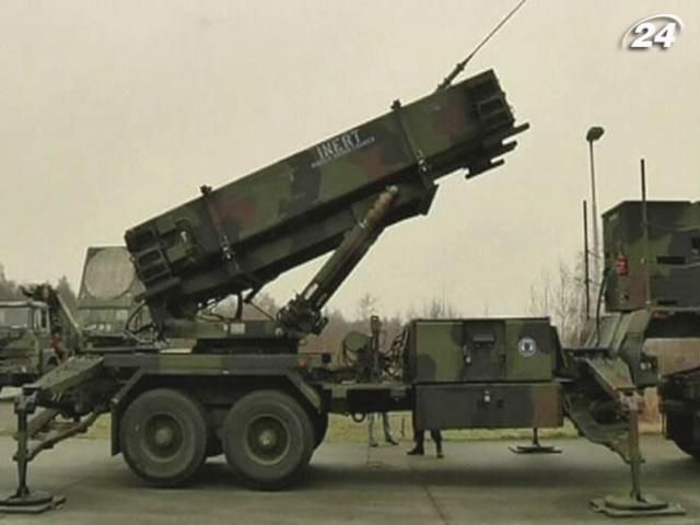 На турецькому кордоні поставили батарею зенітно-ракетних комплексів На турецькому кордоні поставили батарею зенітно-ракетних комплексів