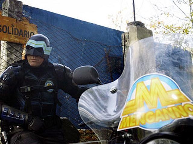 В Аргентине задержали супергероя В Аргентине задержали супергероя