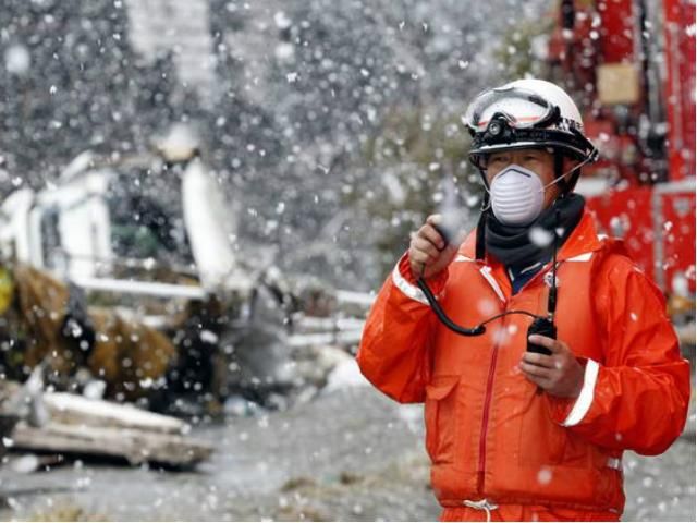 Японию накрыло сильными снегопадами Японию накрыло сильными снегопадами