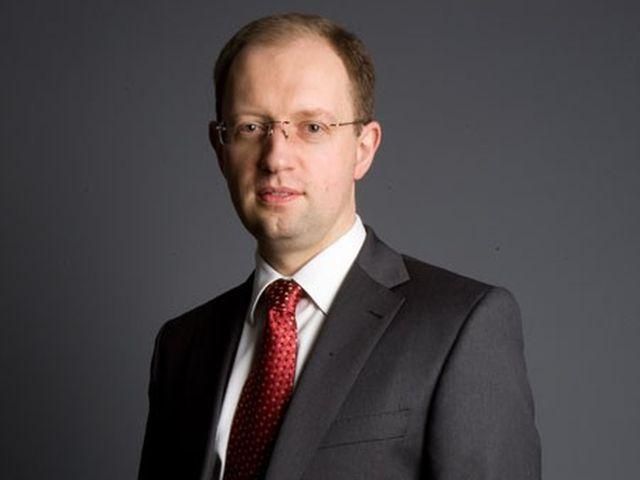 Тягнибок во втором туре президентских выборов выиграет у Януковича, - Яценюк Тягнибок во втором туре президентских выборов выиграет у Януковича, - Яценюк