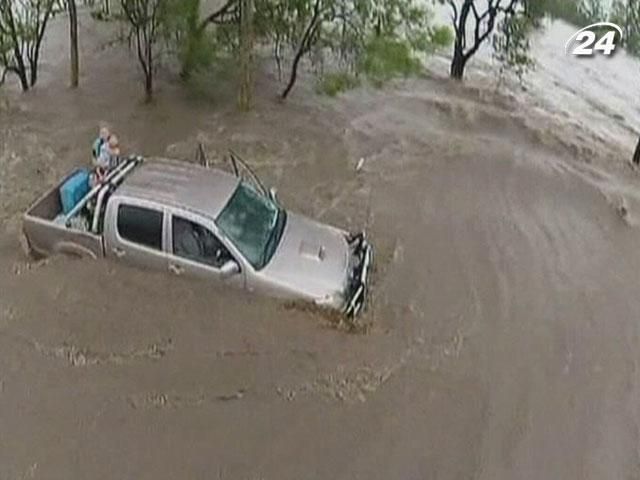 Австралия страдает от наводнений: 3 погибших, 250 тысяч домов без электричества