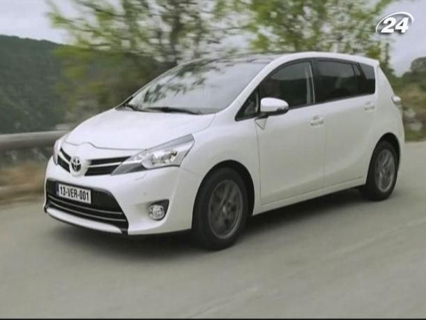 Toyota Verso та Nissan Versa Note - нові японські компактвени на українському ринку