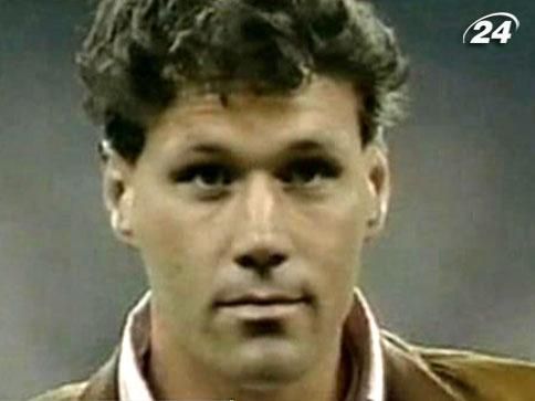 Марко ван Бастен - триразовий володар Золотого м’яча Марко ван Бастен - триразовий володар Золотого м’яча