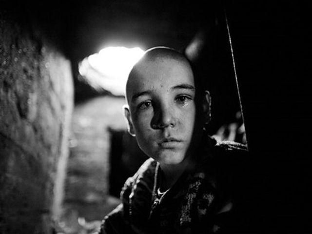 Горе-мать заставляла своих детей просить милостыню Горе-мать заставляла своих детей просить милостыню