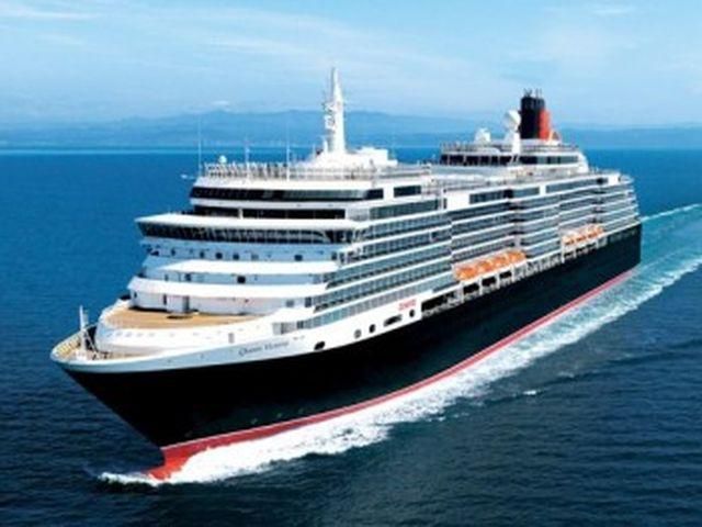 В Єгипті під воду пішло круїзне судно із сотнею людей на борту В Єгипті під воду пішло круїзне судно із сотнею людей на борту