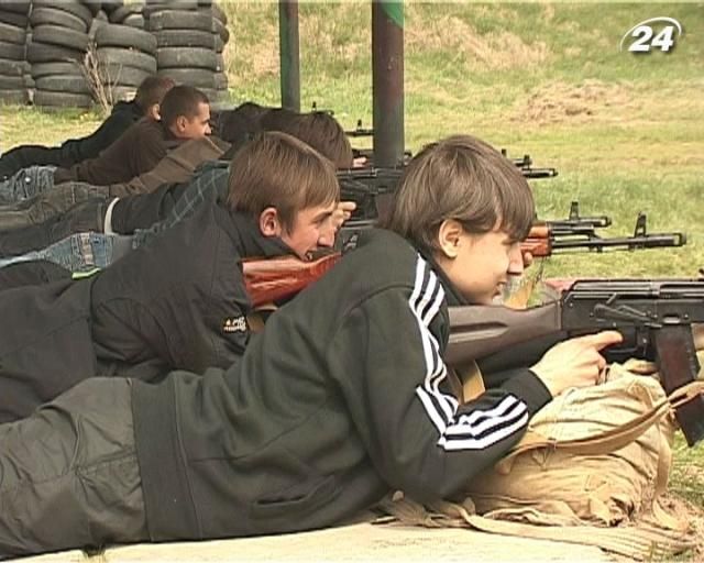 Каждый сотый украинец имеет травматическое оружие Каждый сотый украинец имеет травматическое оружие