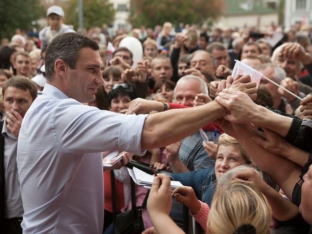 У Кличко инициируют сбор подписей за отставку Рыбака У Кличко инициируют сбор подписей за отставку Рыбака