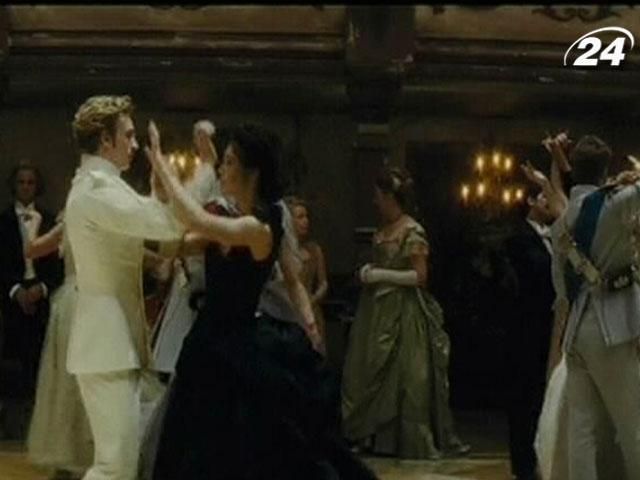 Открывается выставка костюмов из фильма "Анна Каренина" Открывается выставка костюмов из фильма "Анна Каренина"