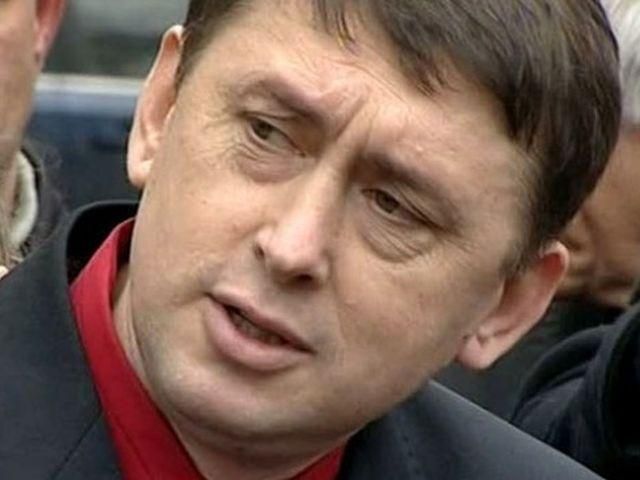 Мельниченко говорит, что Пинчук финансирует Кличко и Яценюка Мельниченко говорит, что Пинчук финансирует Кличко и Яценюка