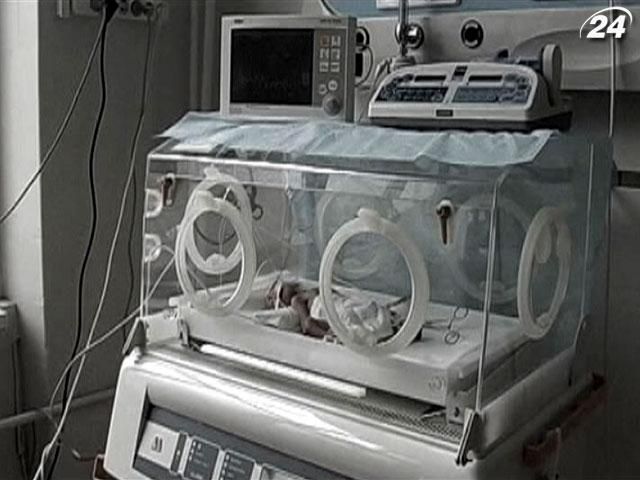 Крупным планом: Женщина ищет сына, которого возможно продали в США Крупным планом: Женщина ищет сына, которого возможно продали в США