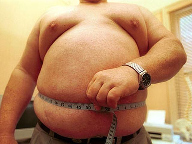 У Миколаєві товстого чоловіка не могли госпіталізувати через надмірну вагу