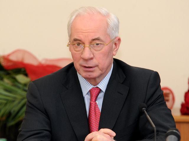 Азаров взявся за діяльність інтернет-магазинів Азаров взявся за діяльність інтернет-магазинів