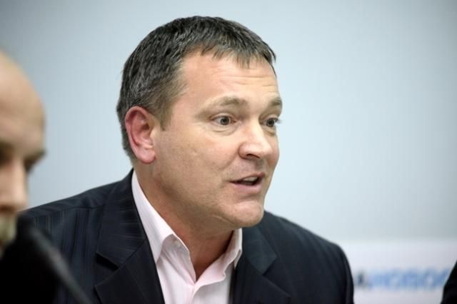 Колесниченко обвинил в лицемерии оппозиционеров, которые подписываются на русском Колесниченко обвинил в лицемерии оппозиционеров, которые подписываются на русском