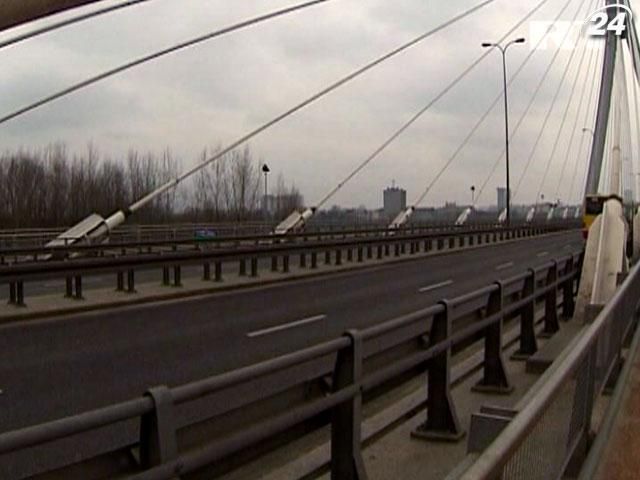 Евросоюз приостановил выделение Польше средств на строительство дорог