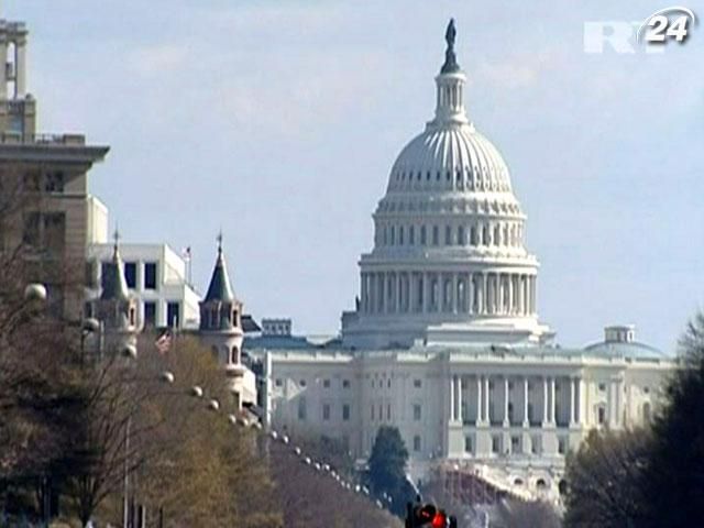 Конгрес США ухвалив закон про тимчасове скасування стелі держборгу