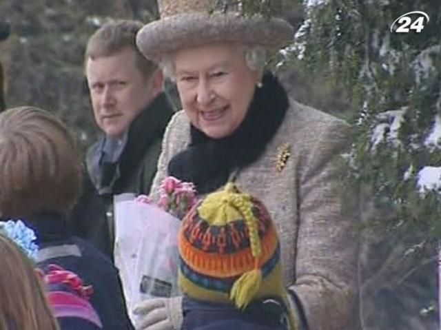 Forbes: Самый богатый монарх мира - Елизавета II Forbes: Самый богатый монарх мира - Елизавета II