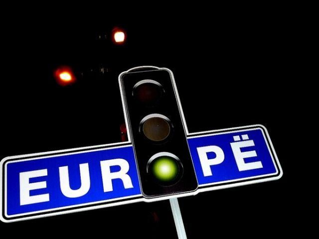 Словаччина масово роздає українцям шенгенські візи на 5 років Словаччина масово роздає українцям шенгенські візи на 5 років