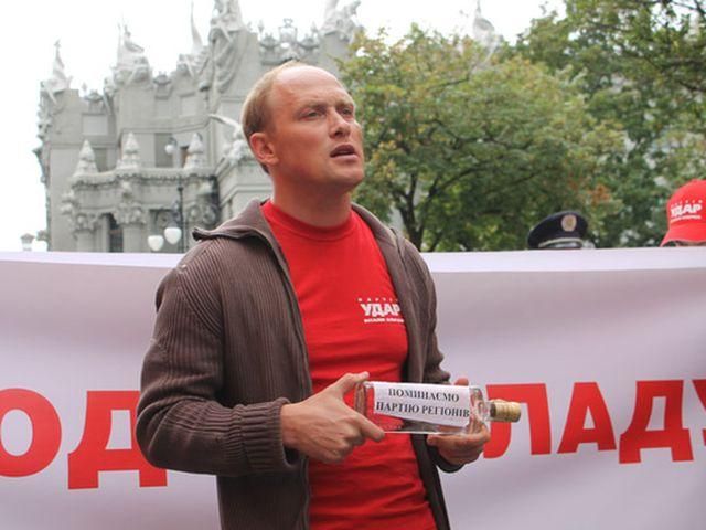 УДАРовец будет вести антикоррупционный трибунал на глазах СМИ и общественности УДАРовец будет вести антикоррупционный трибунал на глазах СМИ и общественности