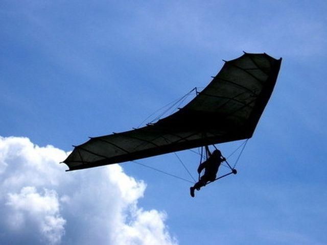 В России упал дельтаплан: никто не выжил В России упал дельтаплан: никто не выжил