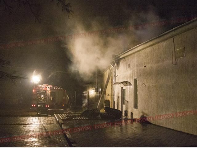 В Ізмаїлі горів нічний клуб (Фото) В Ізмаїлі горів нічний клуб (Фото)