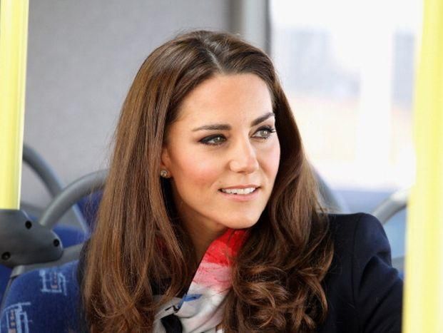 Беременная Кейт Миддлтон чувствует себя лучше и сама ходит по магазинам Беременная Кейт Миддлтон чувствует себя лучше и сама ходит по магазинам